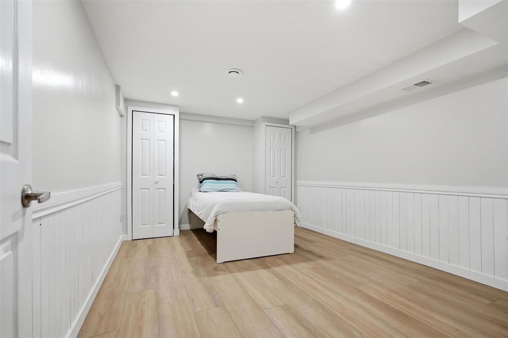 3501 Henderson Highway