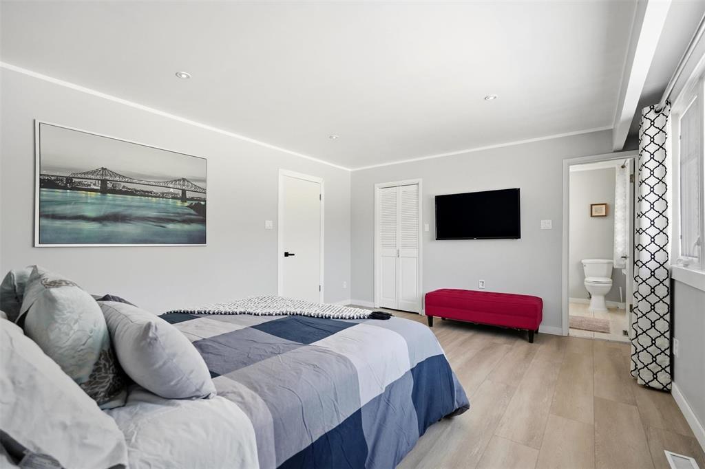 3501 Henderson Highway