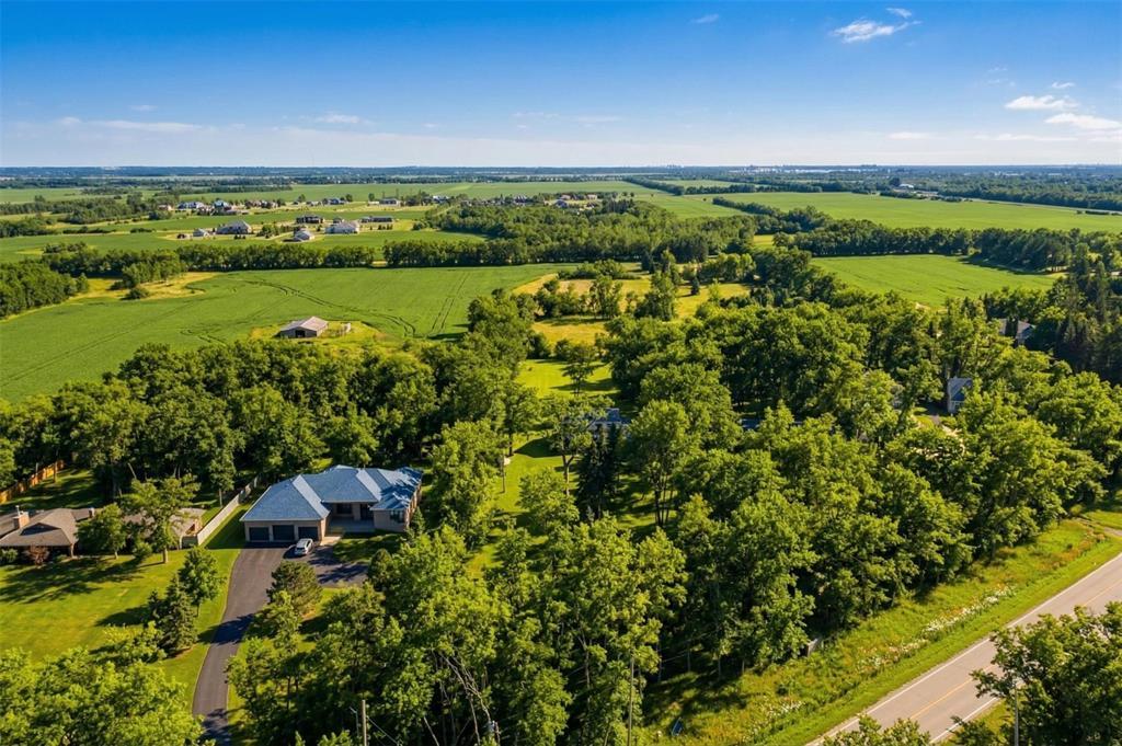 3501 Henderson Highway