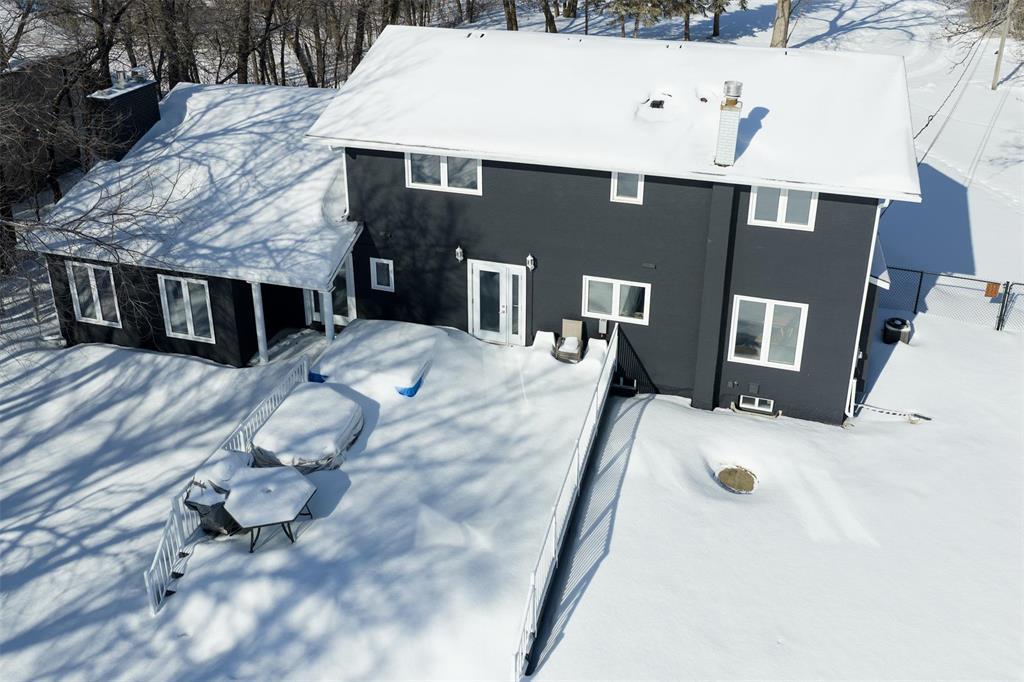 3501 Henderson Highway