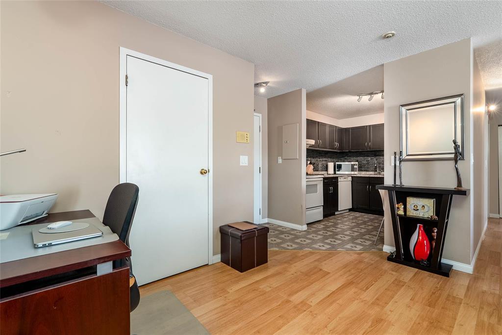 202 197 Watson Street