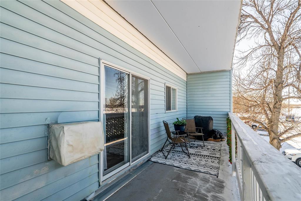 202 197 Watson Street