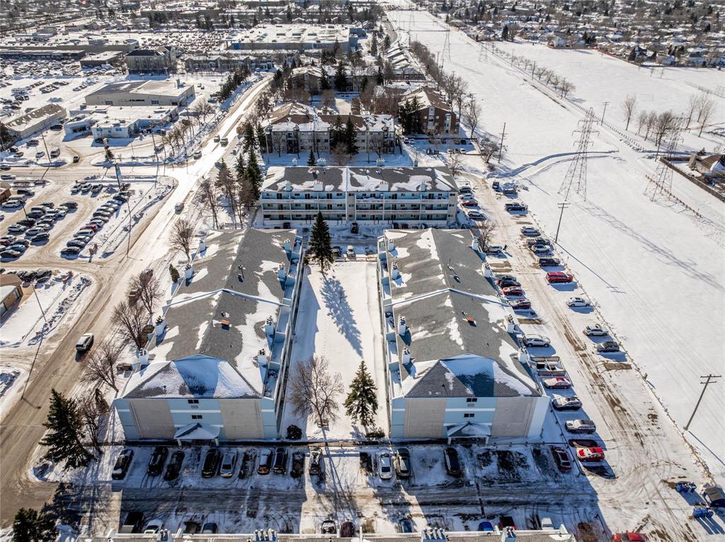 202 197 Watson Street