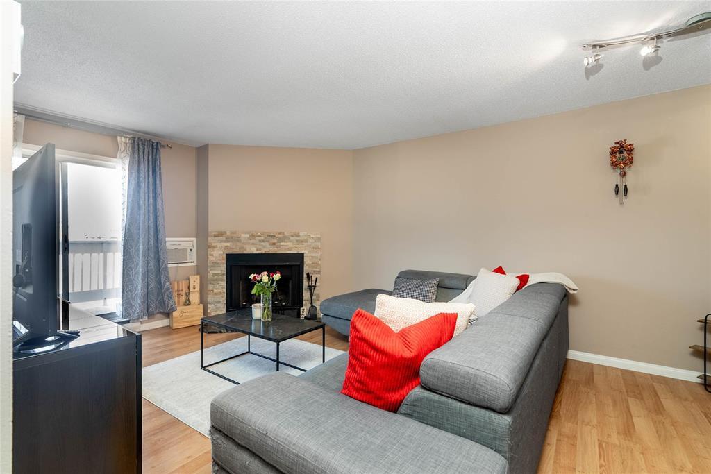 202 197 Watson Street