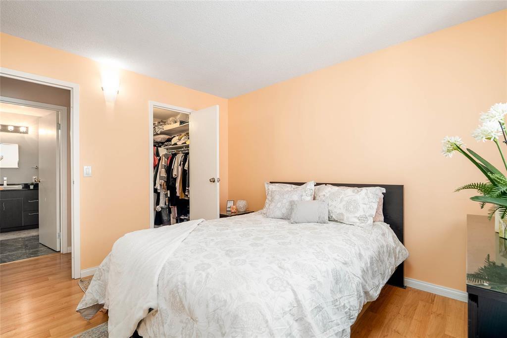 202 197 Watson Street