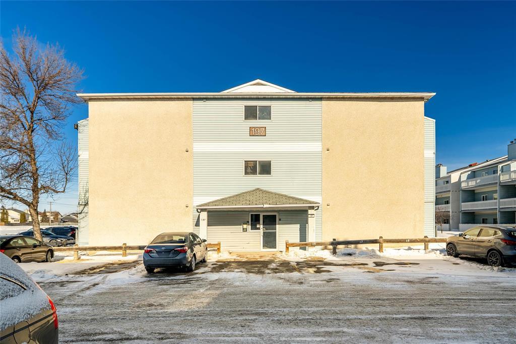 202 197 Watson Street