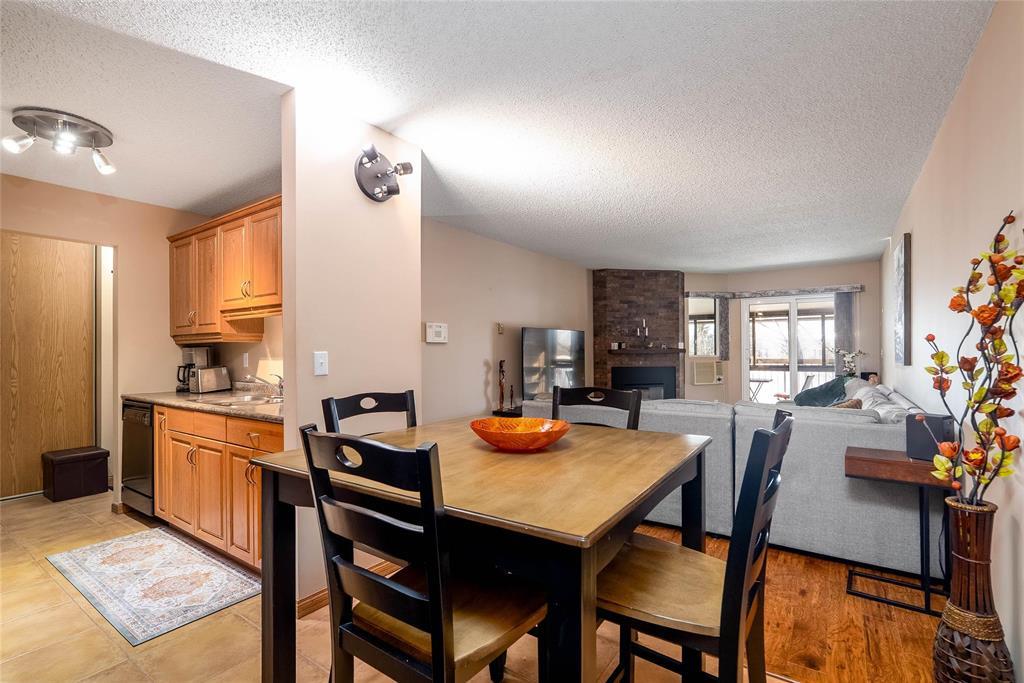 306 173 Watson Street