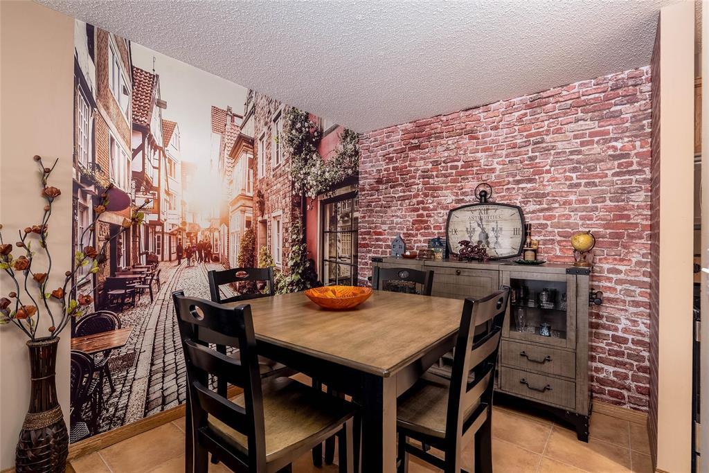 306 173 Watson Street