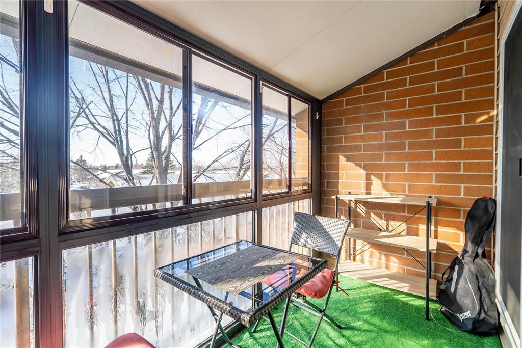 306 173 Watson Street