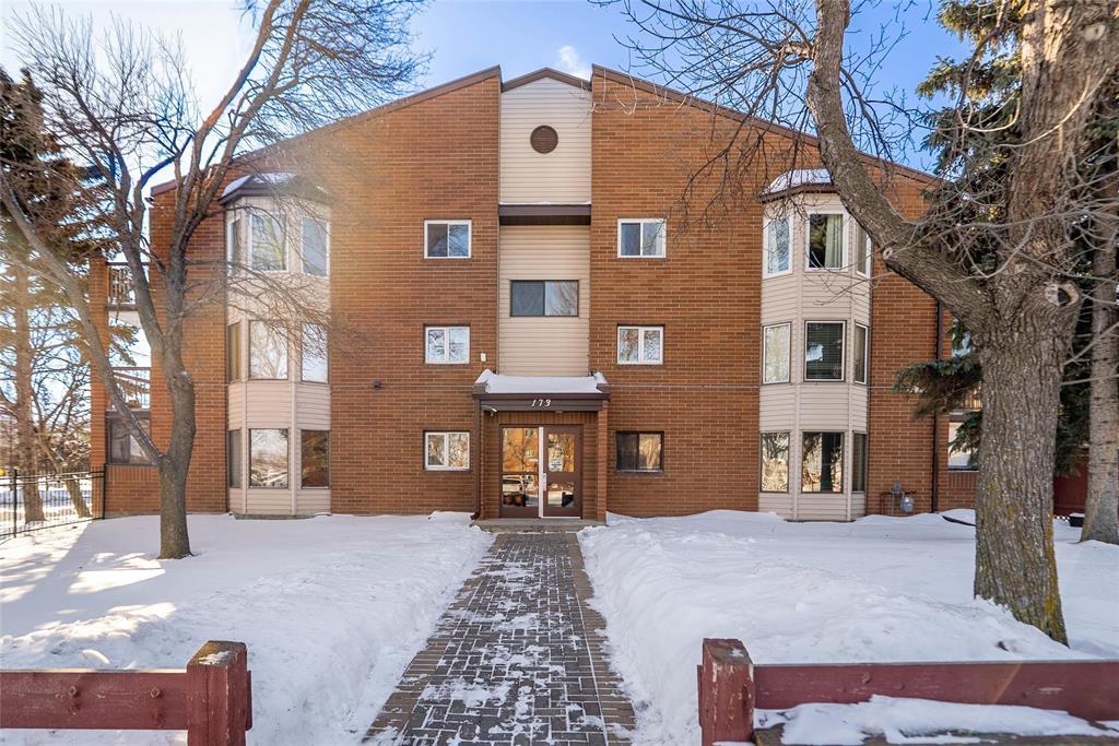 306 173 Watson Street