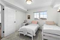 207 105 South Town Road