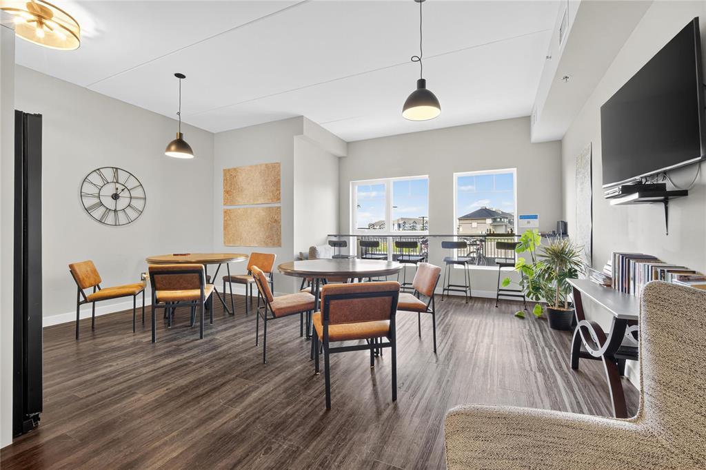 207 105 South Town Road