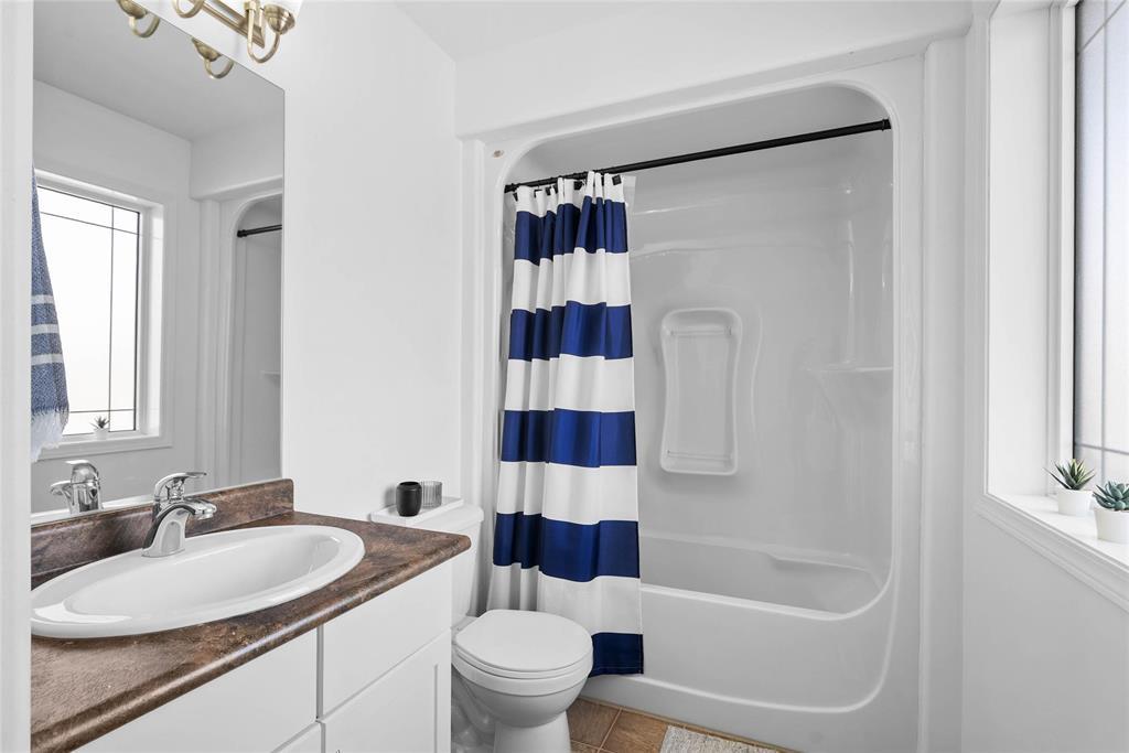 16 45 Grandmont Boulevard