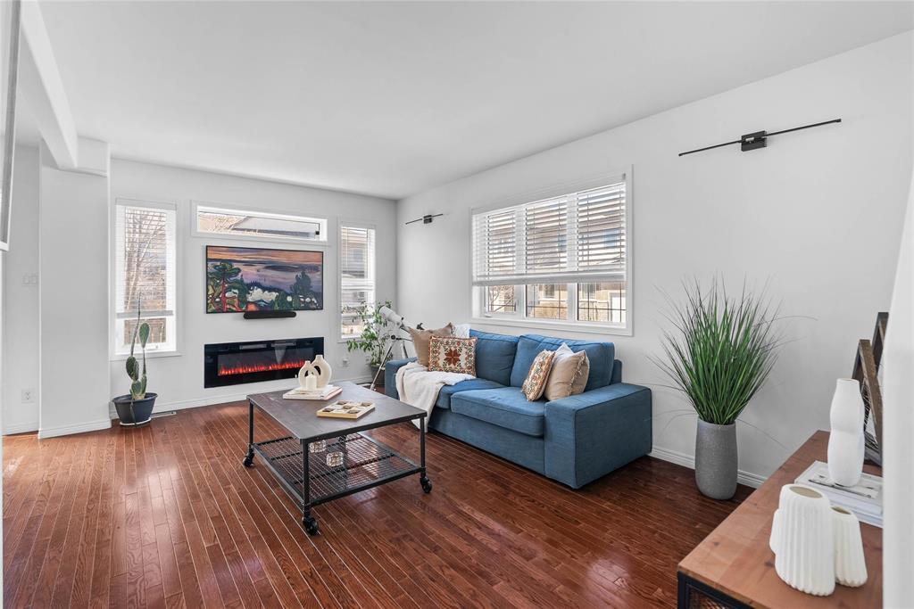 16 45 Grandmont Boulevard