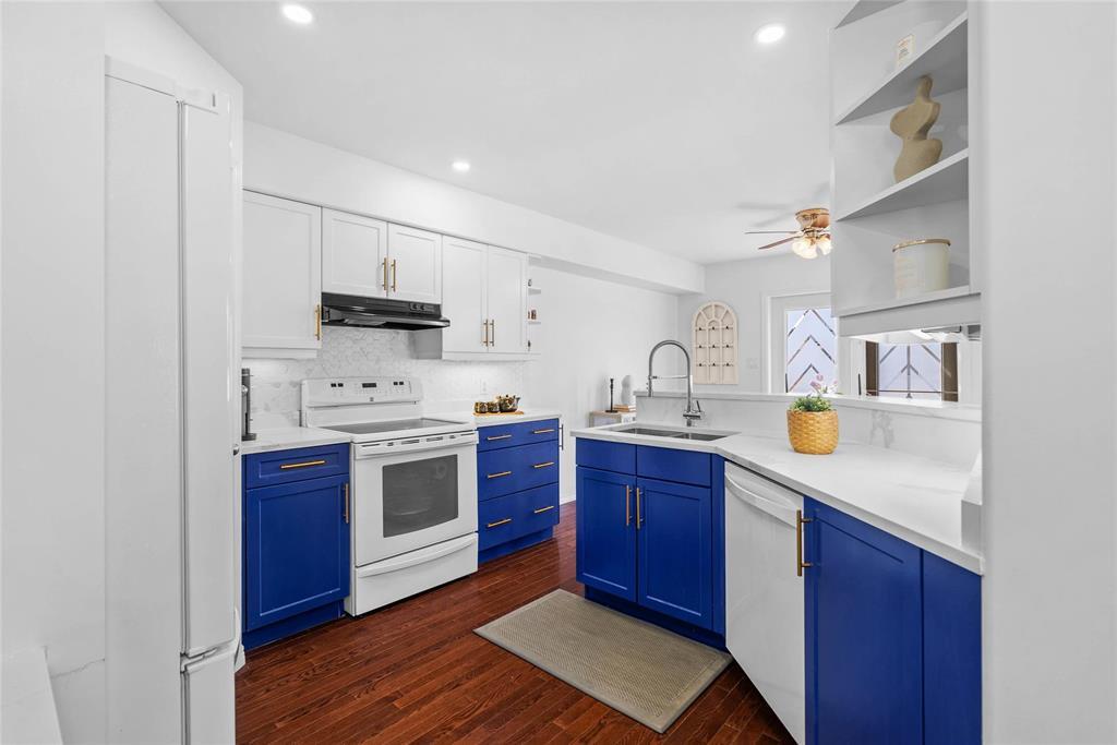 16 45 Grandmont Boulevard