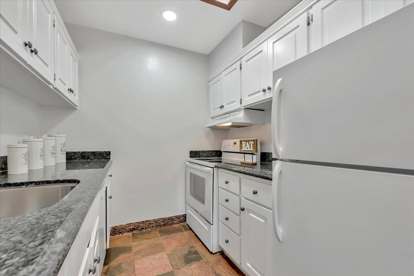 500 West Middlefield Road 179