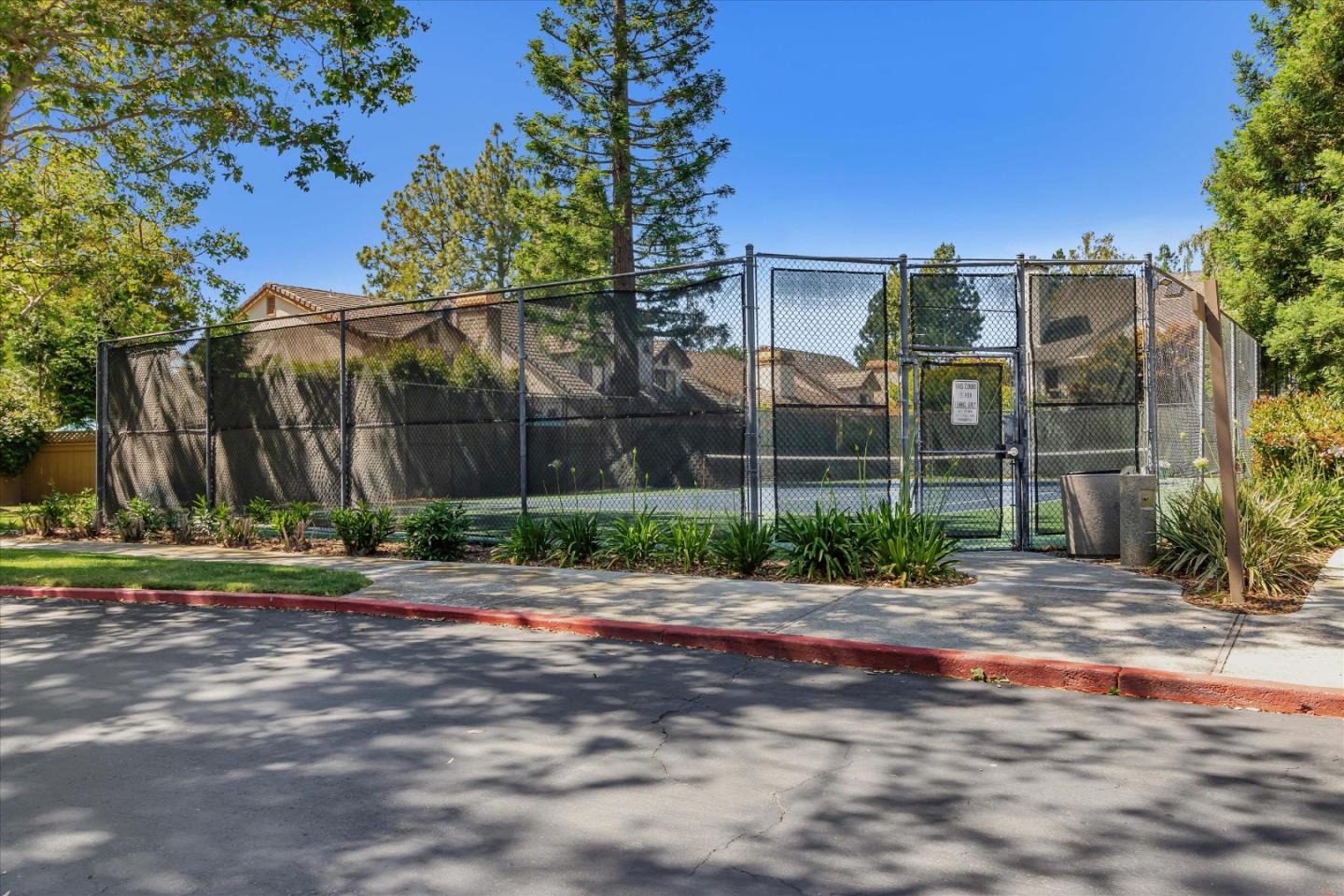 1820 Ashmeade Court