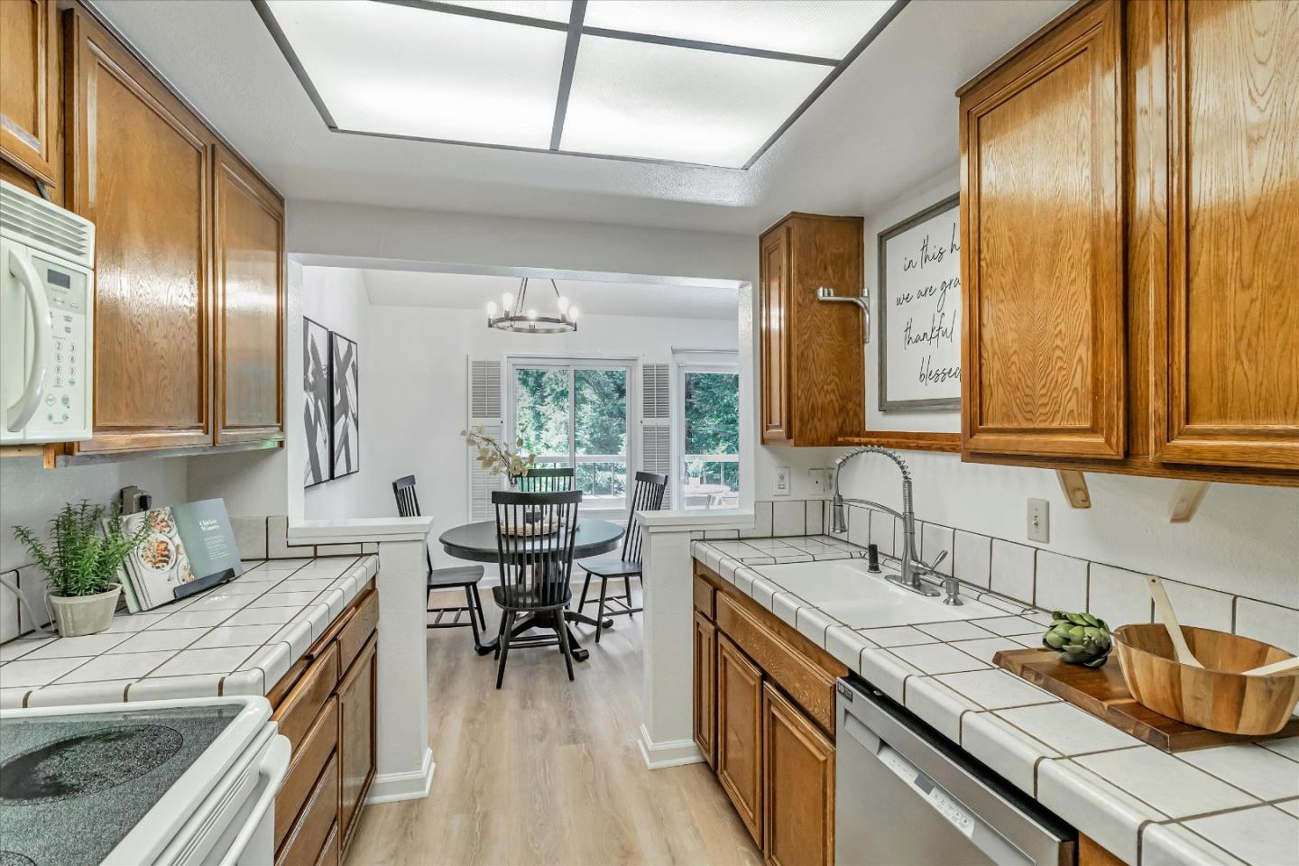 1820 Ashmeade Court