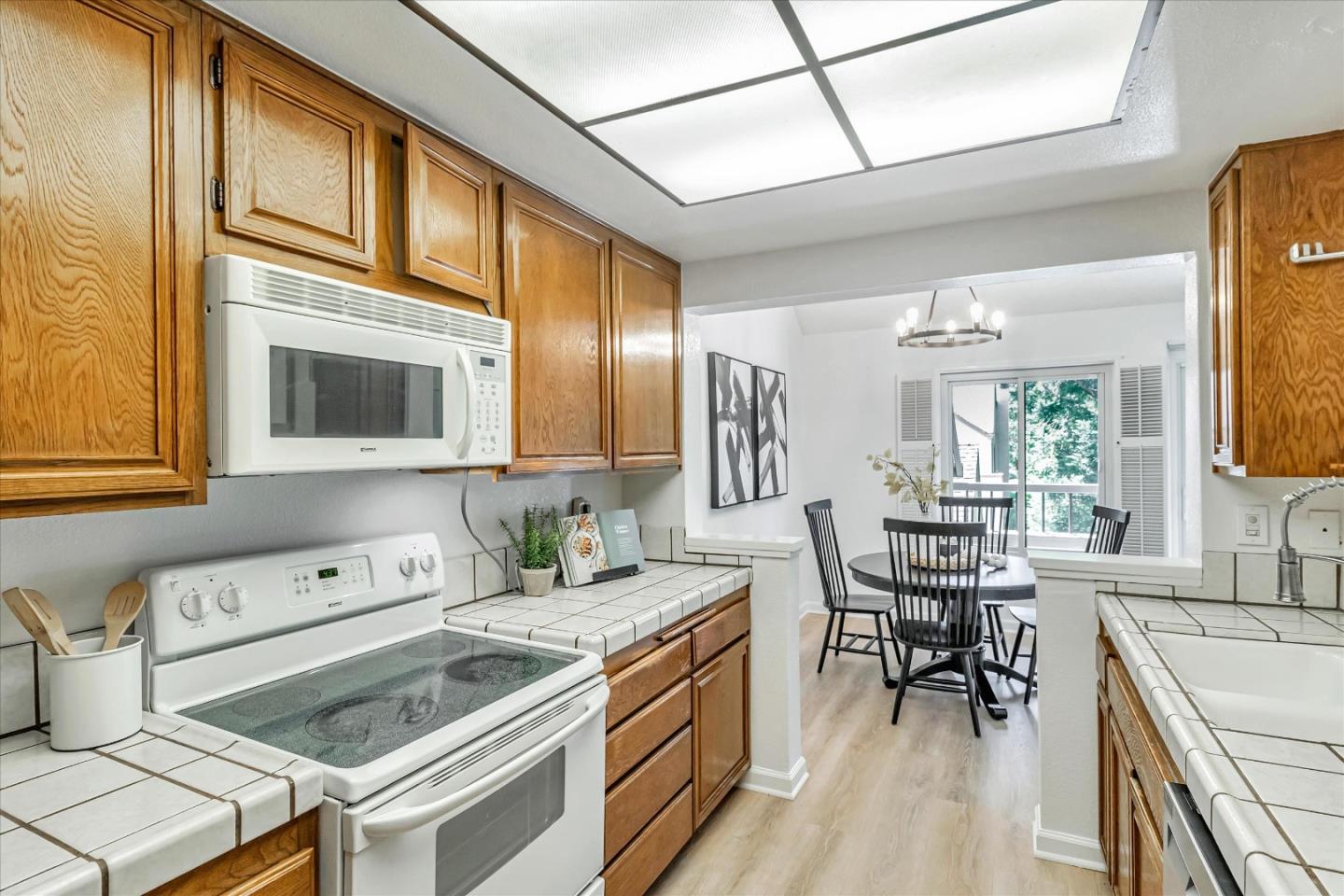 1820 Ashmeade Court