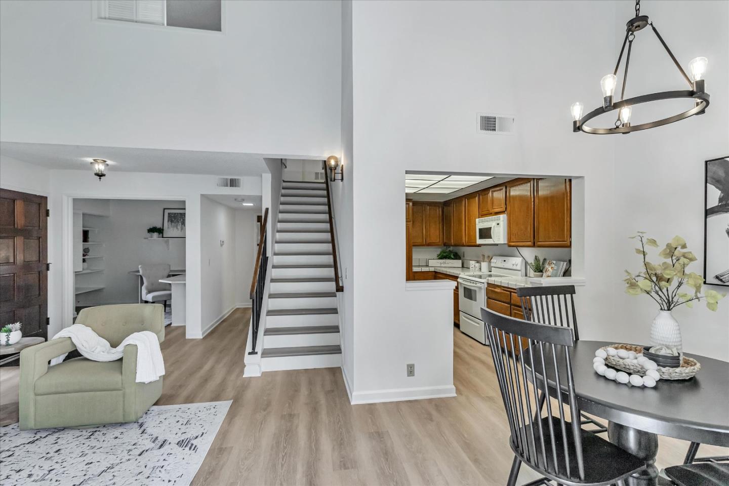 1820 Ashmeade Court