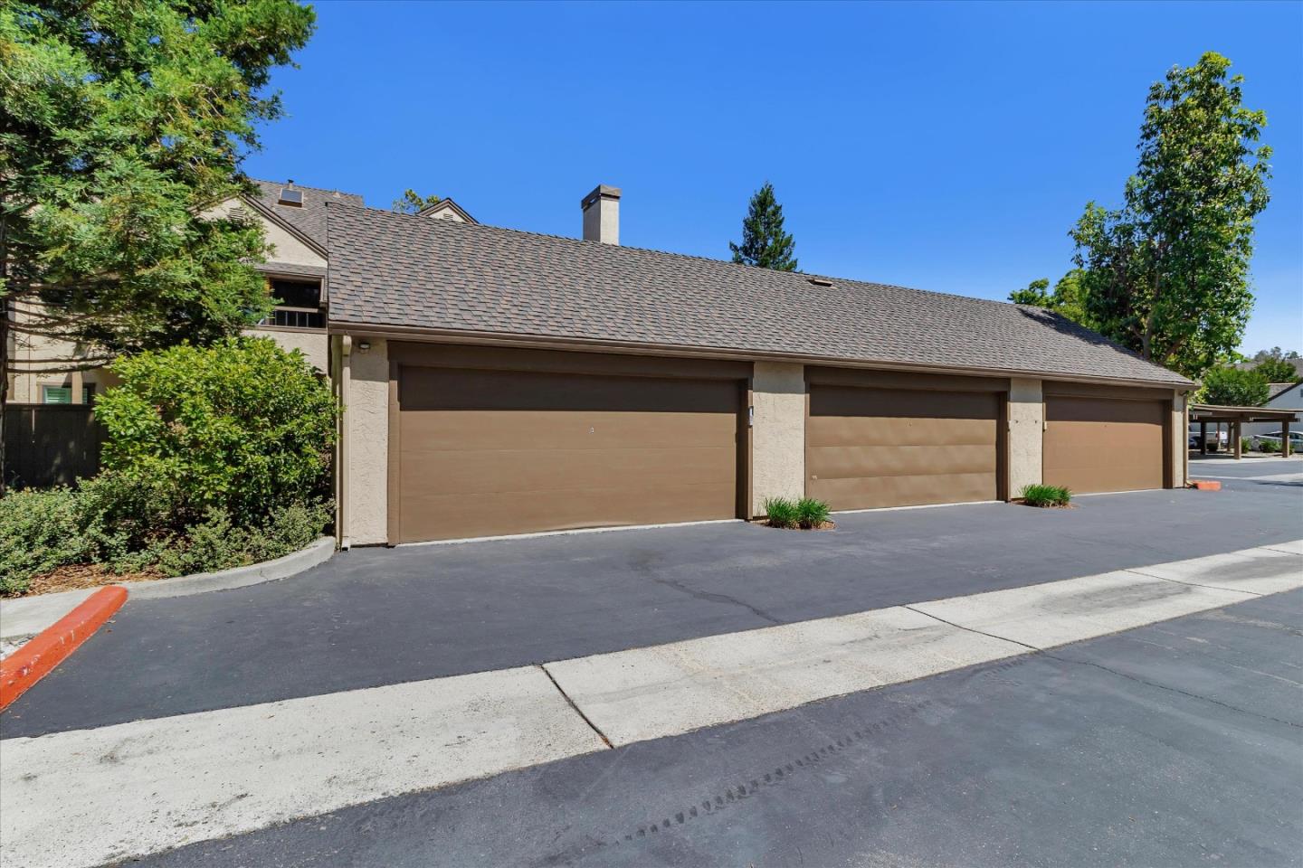 1820 Ashmeade Court