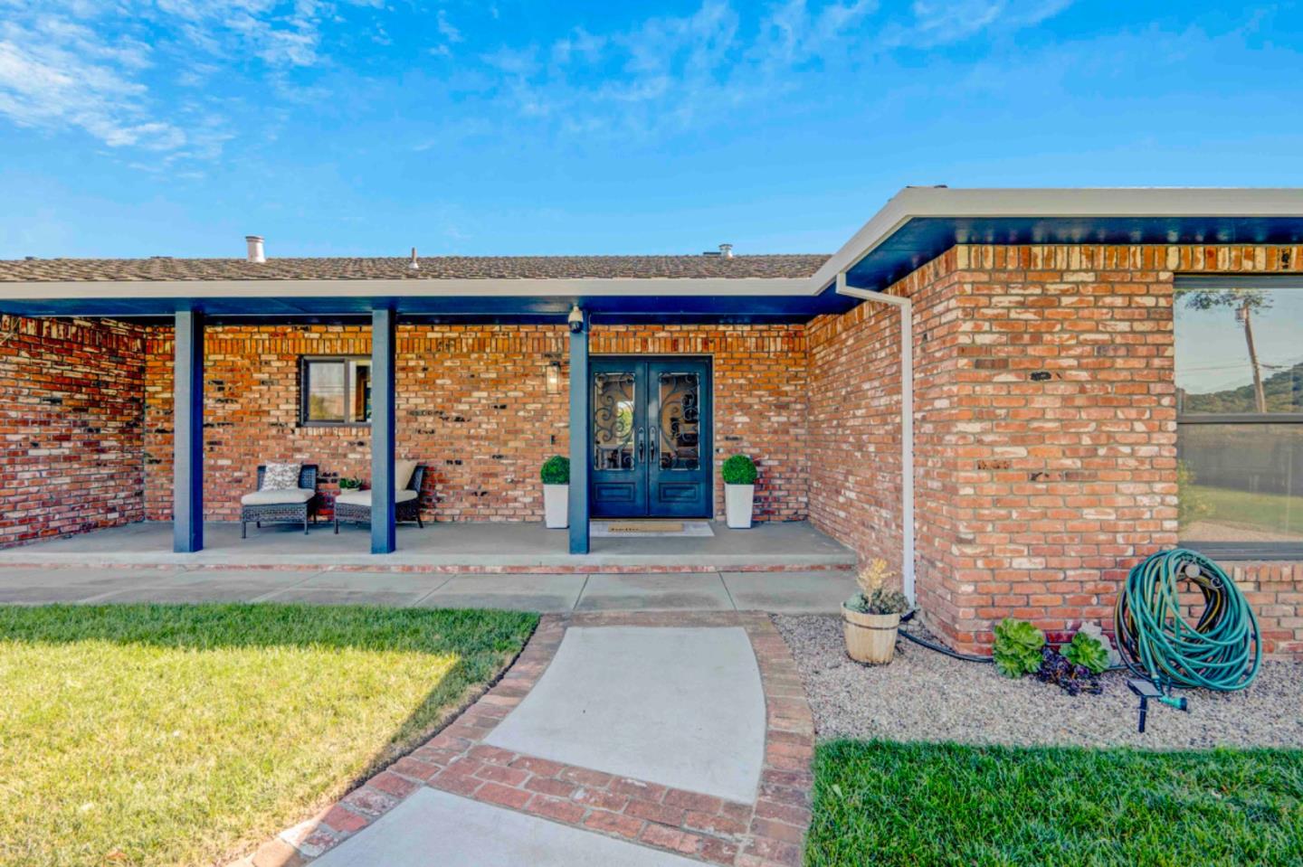 280 Live Oak Avenue