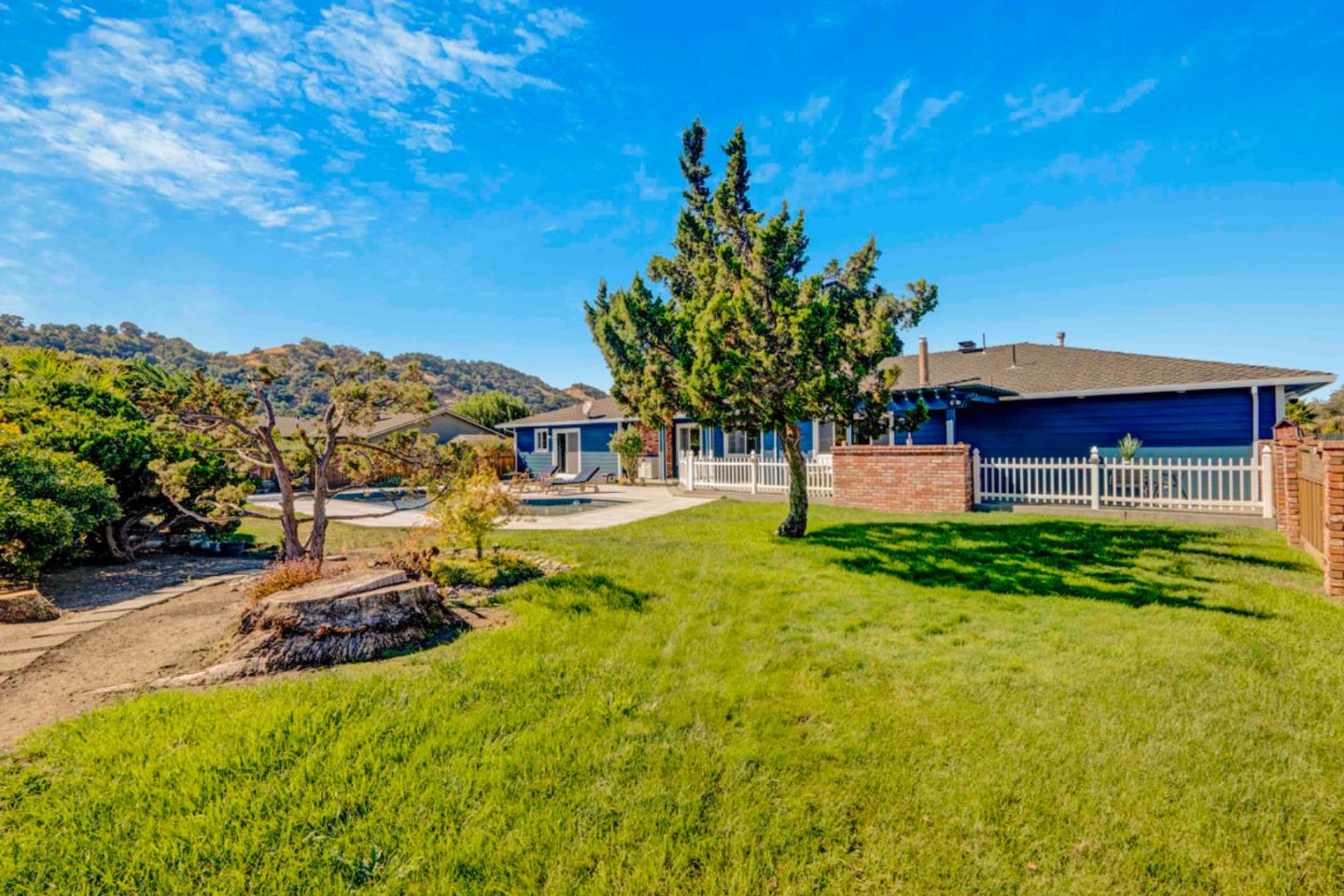 280 Live Oak Avenue
