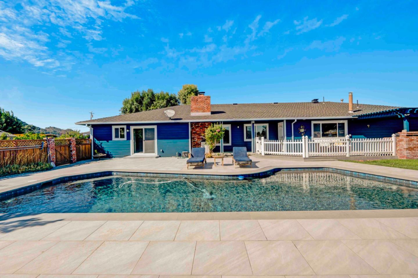 280 Live Oak Avenue