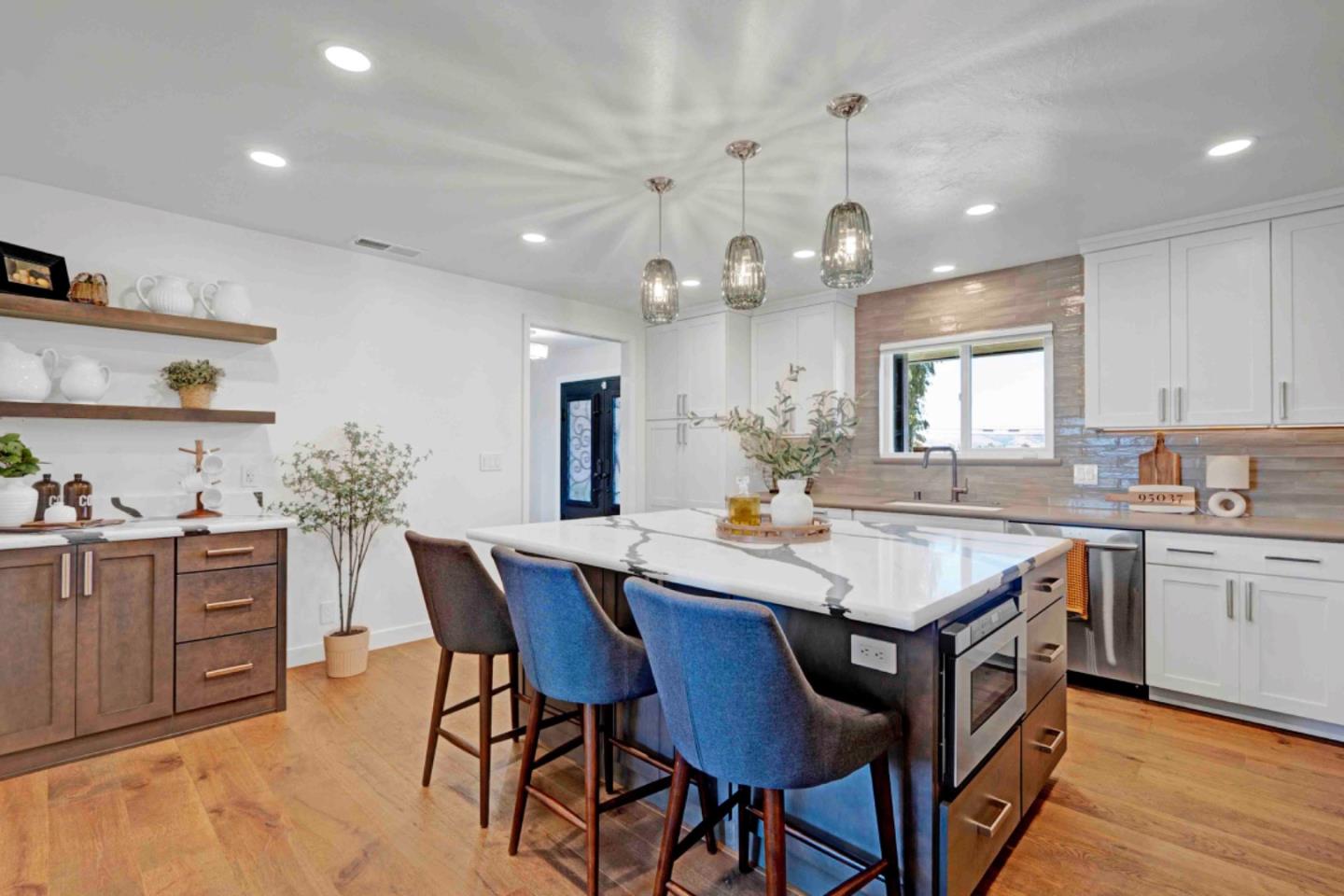 280 Live Oak Avenue