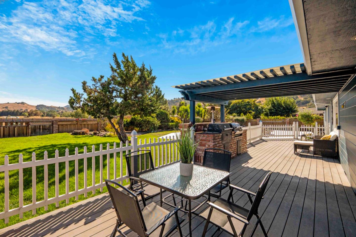 280 Live Oak Avenue