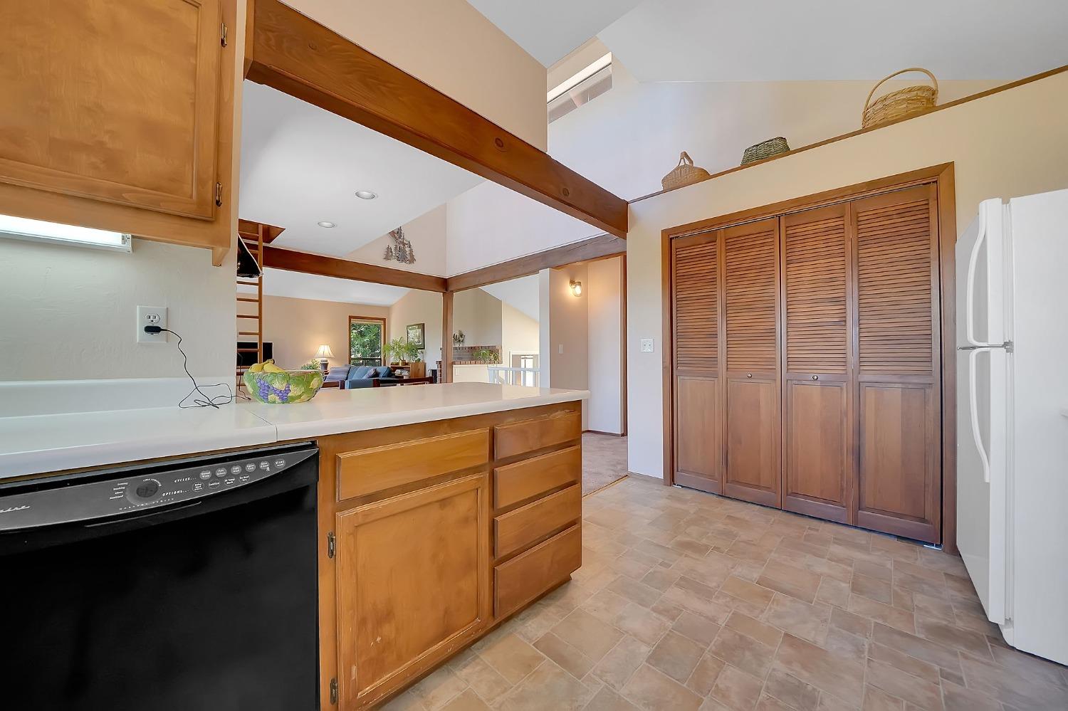 16524 Alpine Lane
