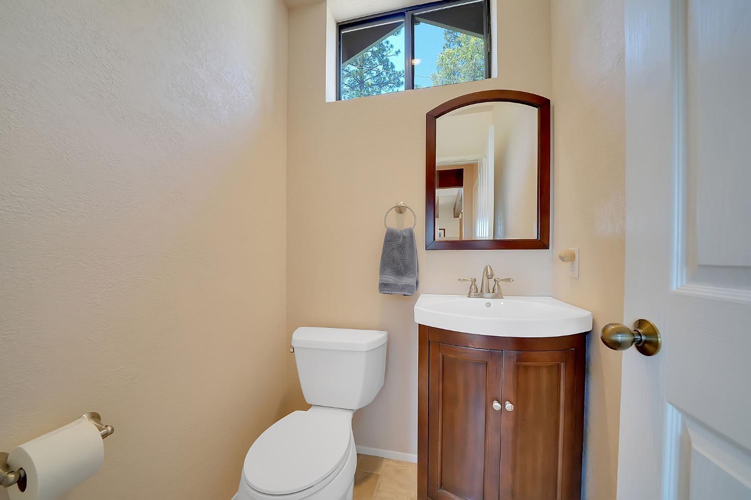 16524 Alpine Lane