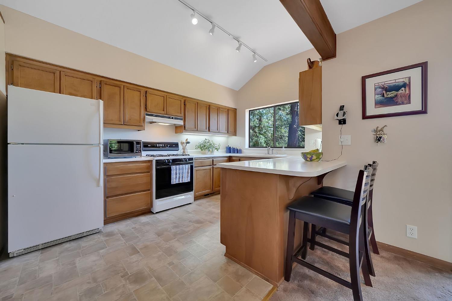 16524 Alpine Lane