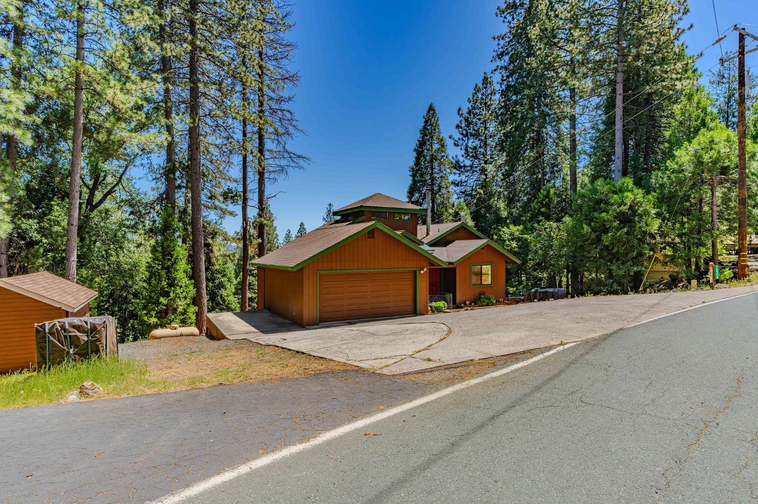 16524 Alpine Lane