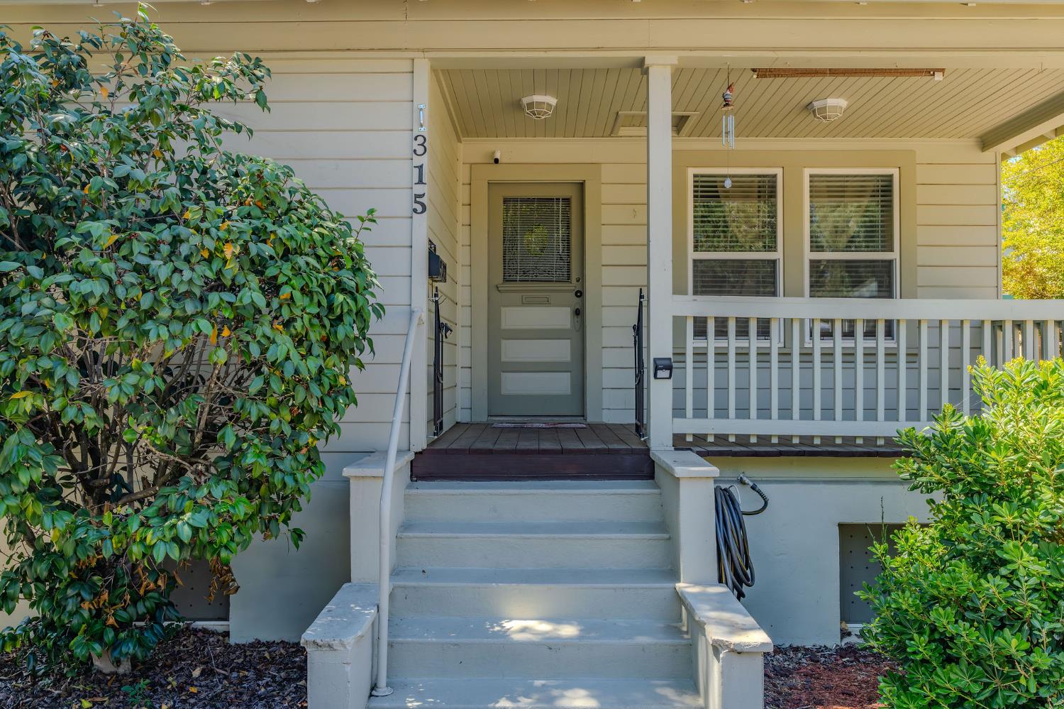 315 Bright Avenue