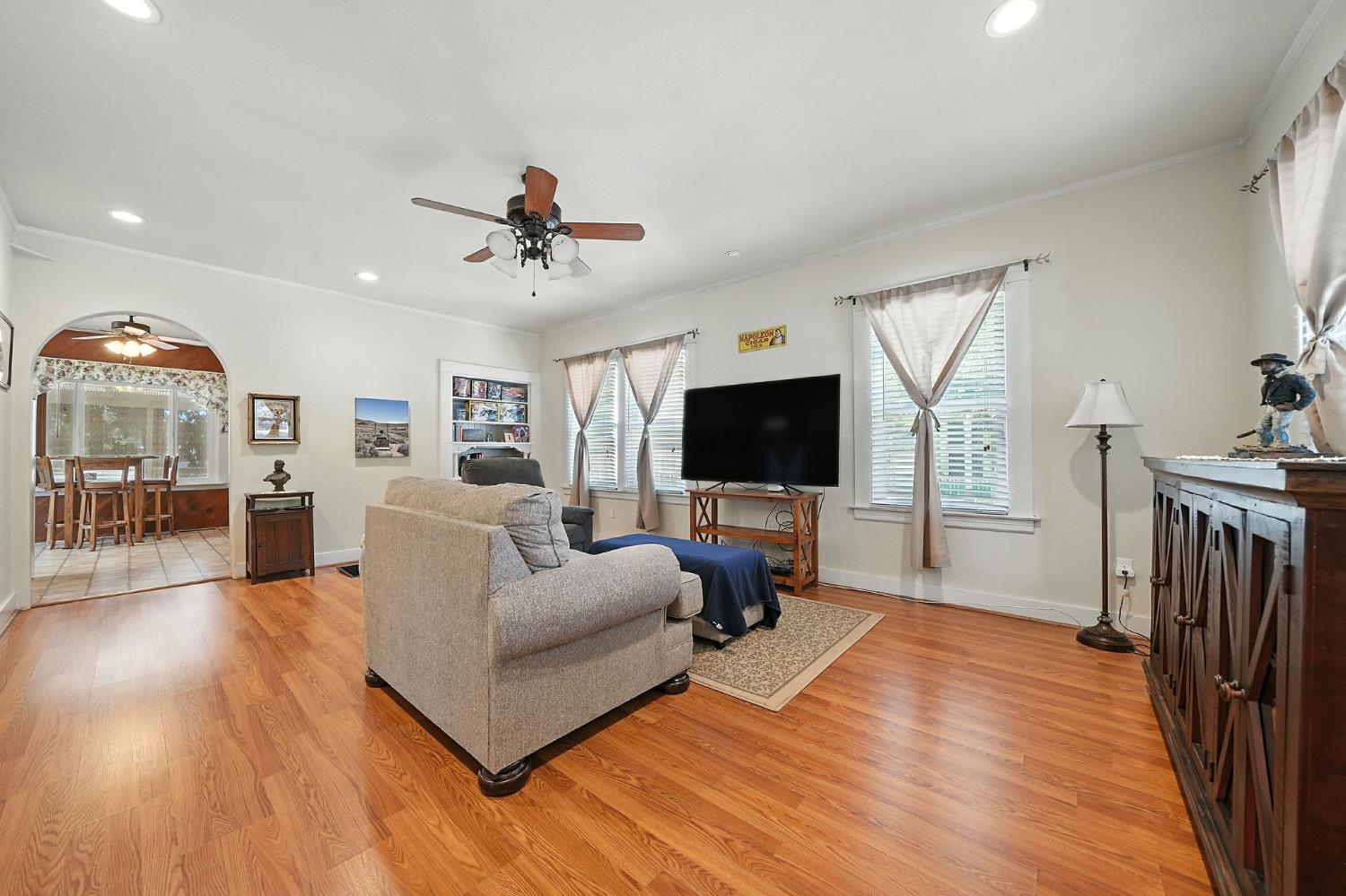 315 Bright Avenue
