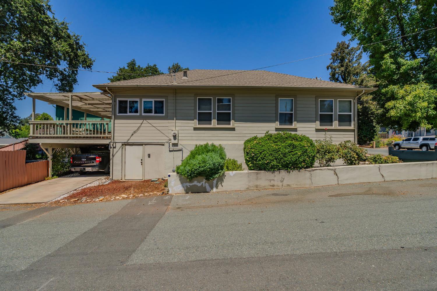 315 Bright Avenue