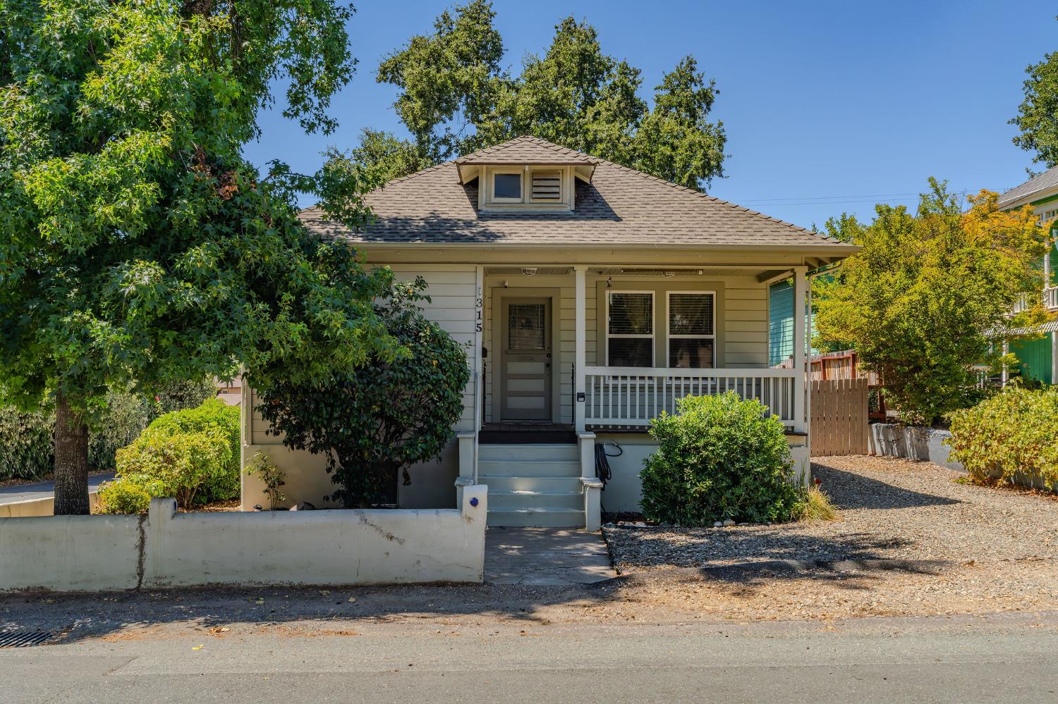 315 Bright Avenue