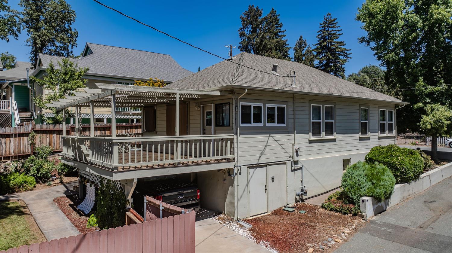 315 Bright Avenue
