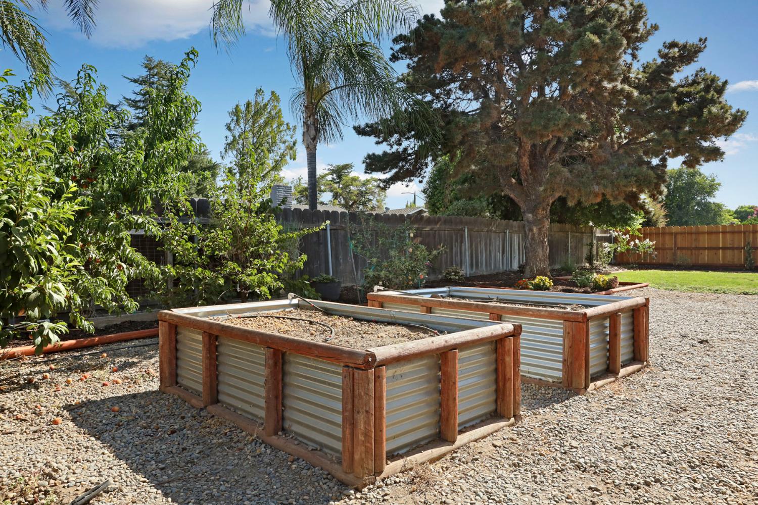 2809 Harvest Road