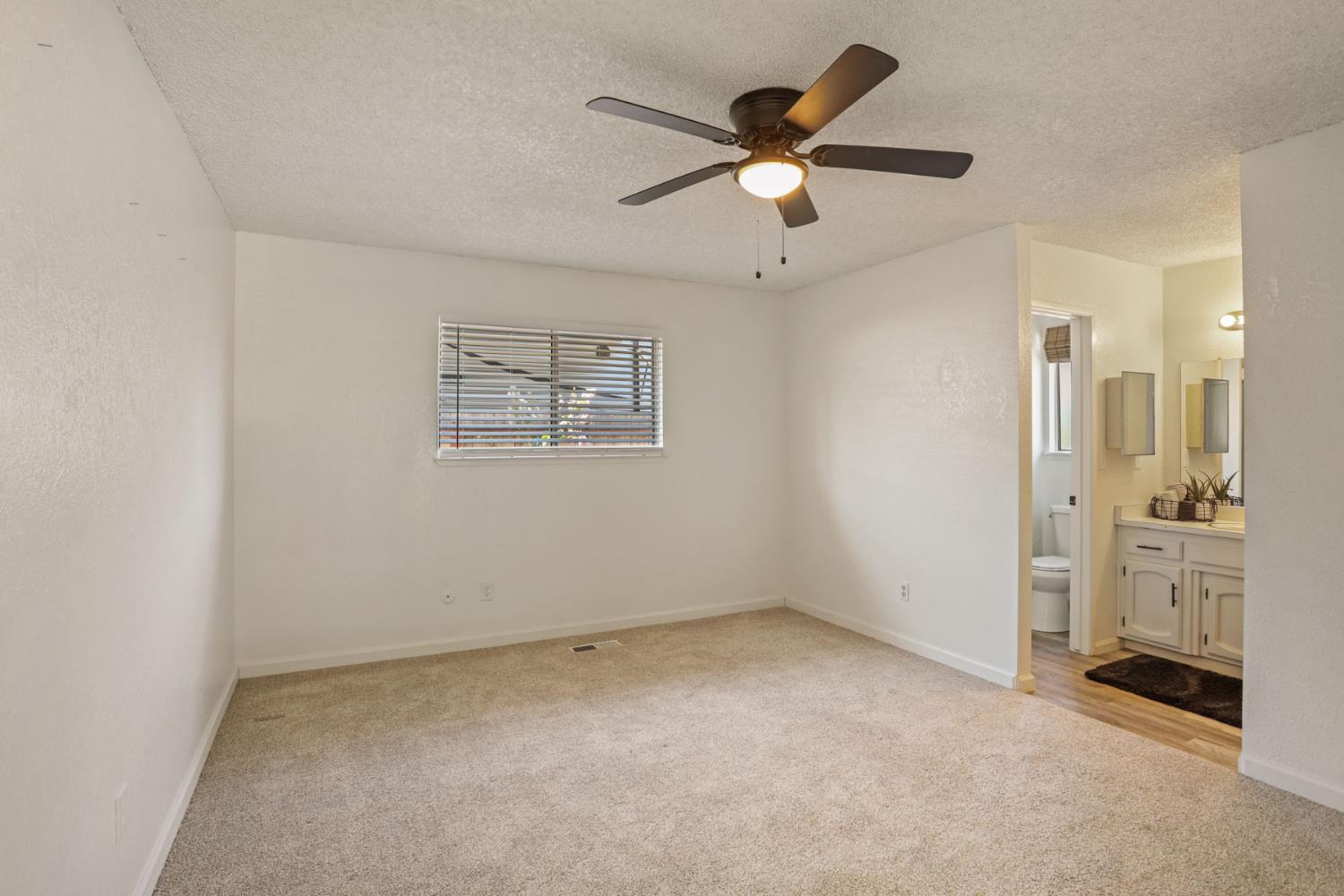 2809 Harvest Road