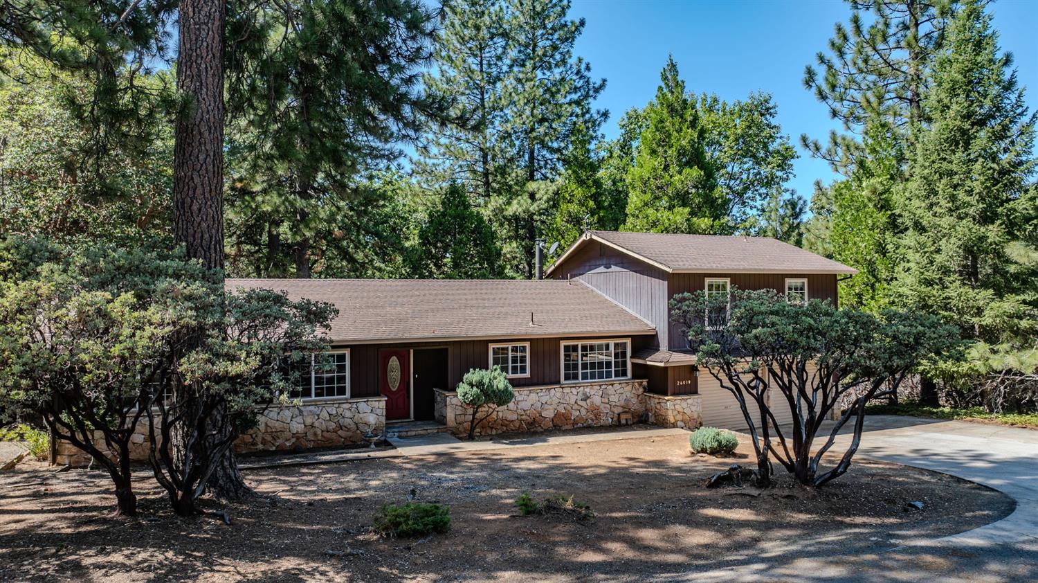 26019 Ridge Drive