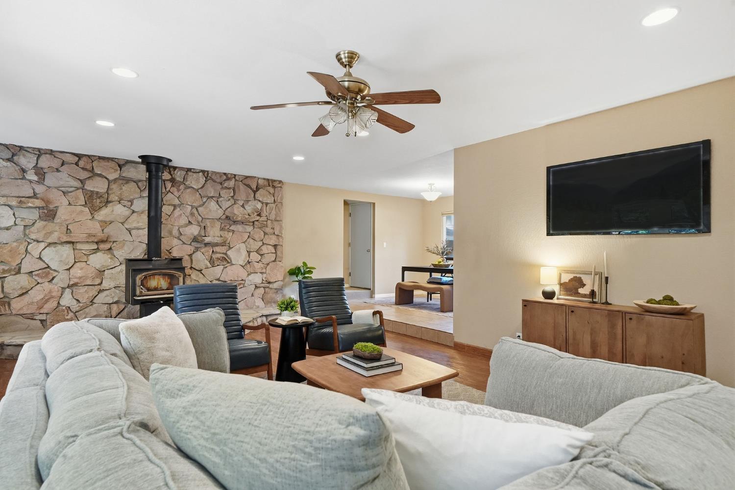 26019 Ridge Drive