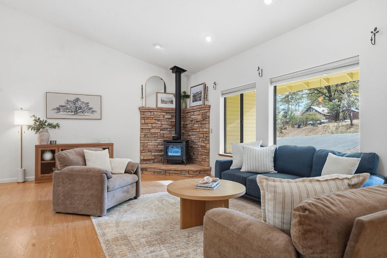 25675 Alta Vista Court