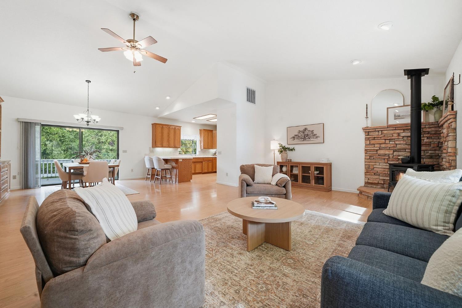 25675 Alta Vista Court