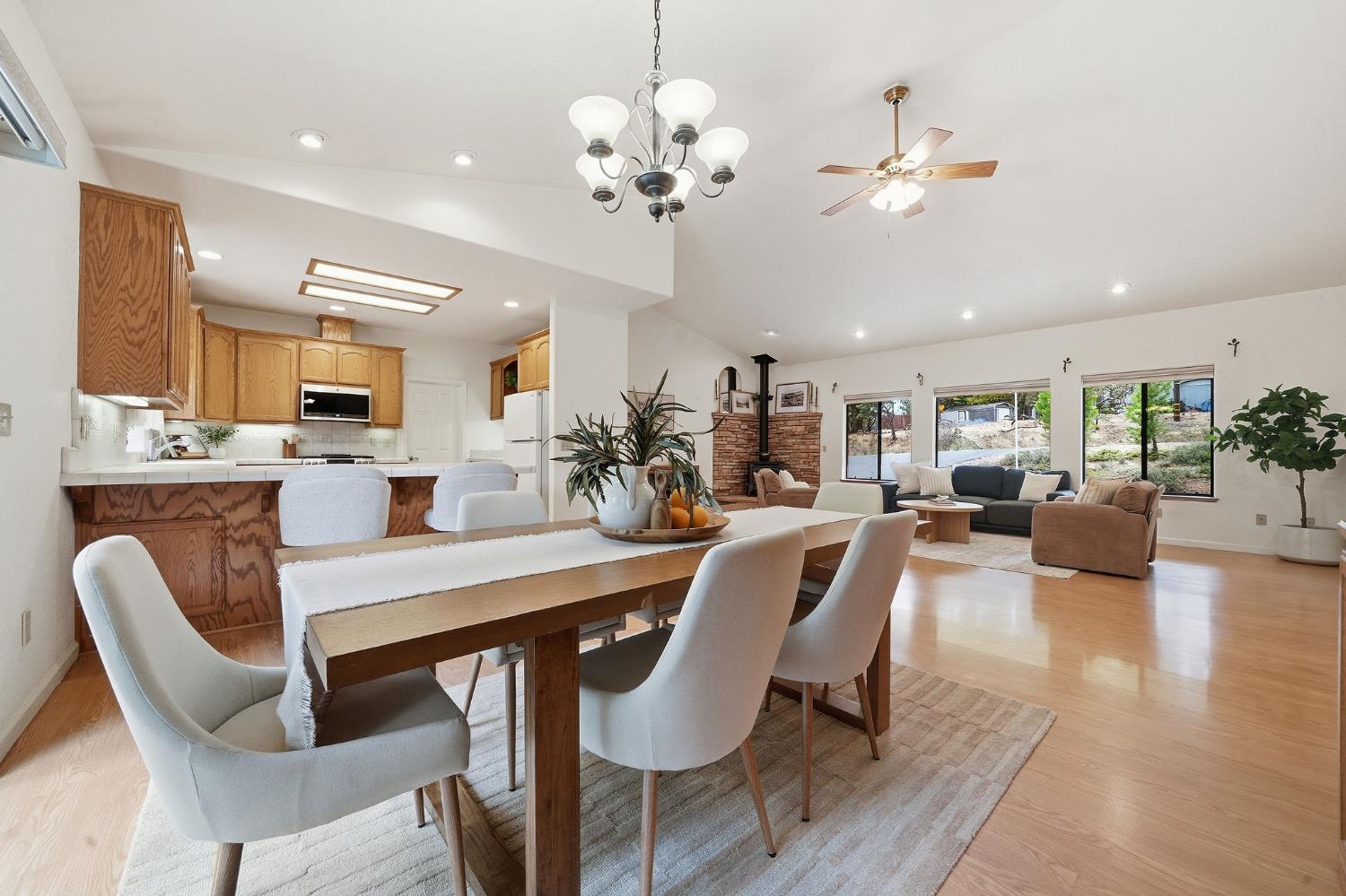 25675 Alta Vista Court