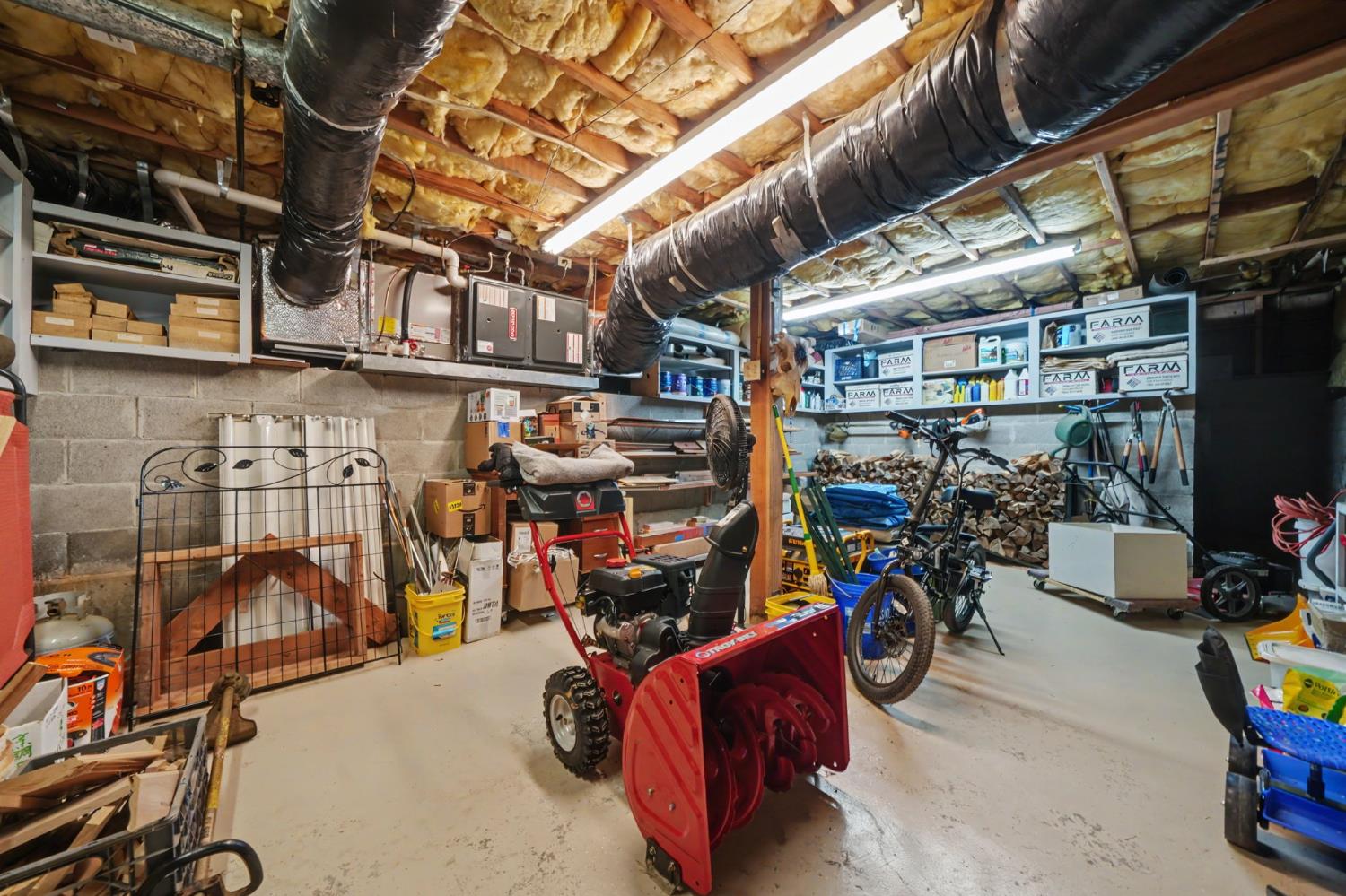 16460 Mckenzie Drive