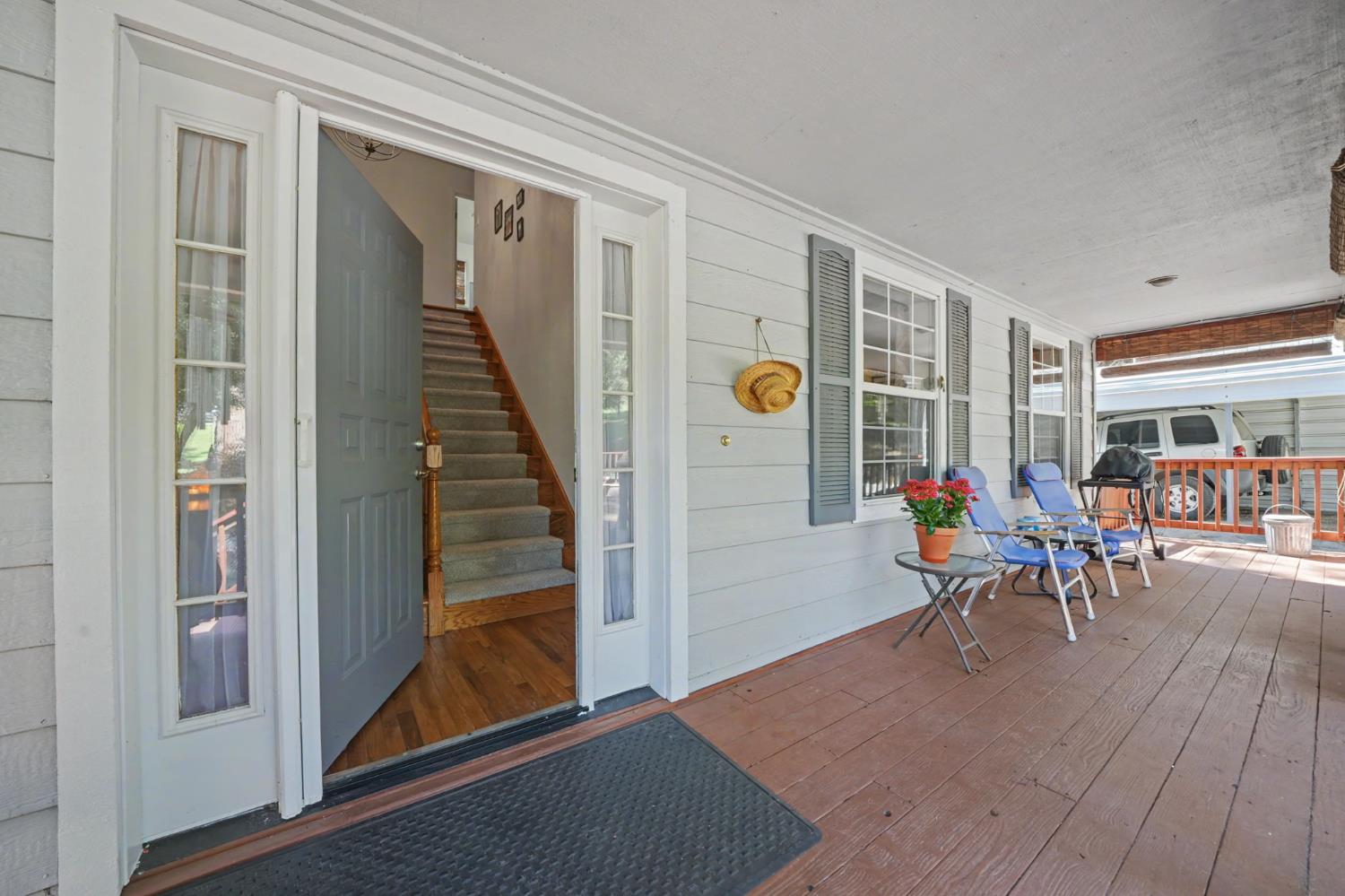 16460 Mckenzie Drive
