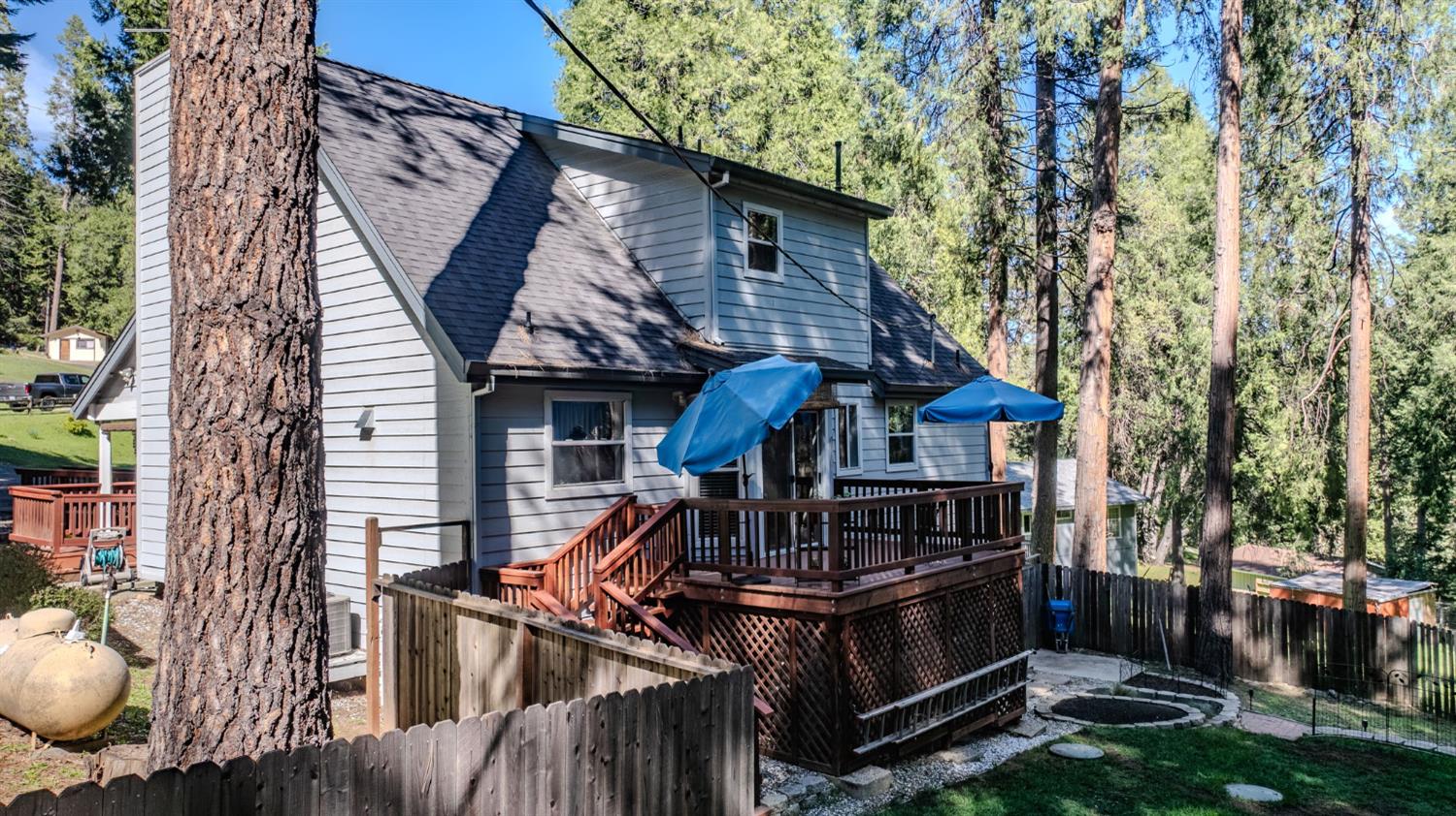 16460 Mckenzie Drive