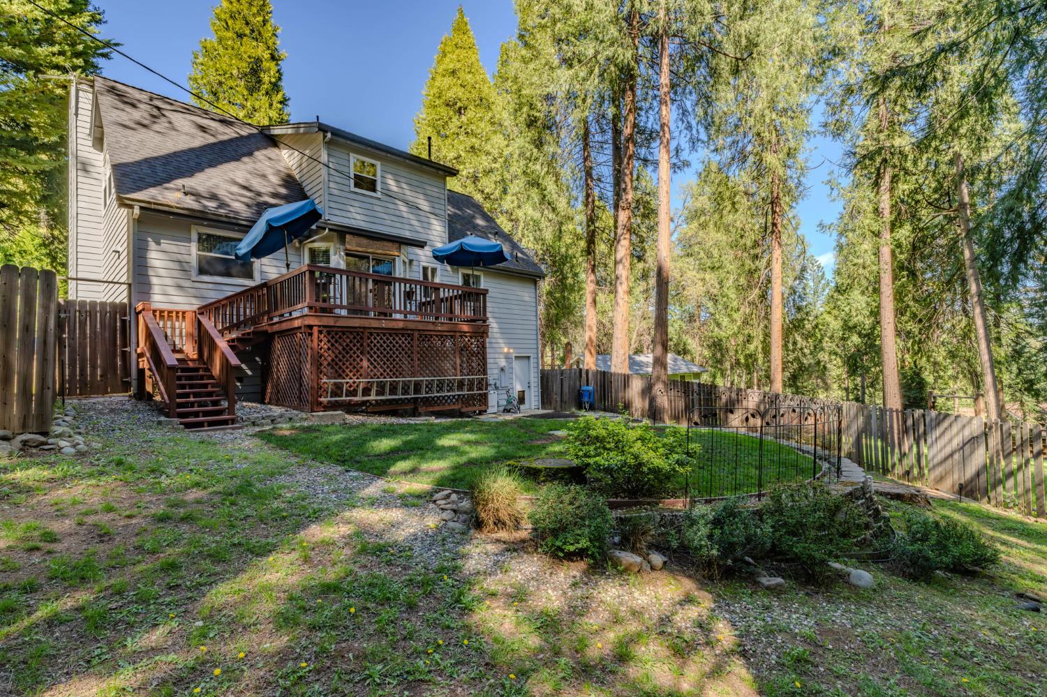 16460 Mckenzie Drive